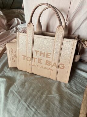 Marc Jacobs The small Tote Bag in Pale Blush with wallet